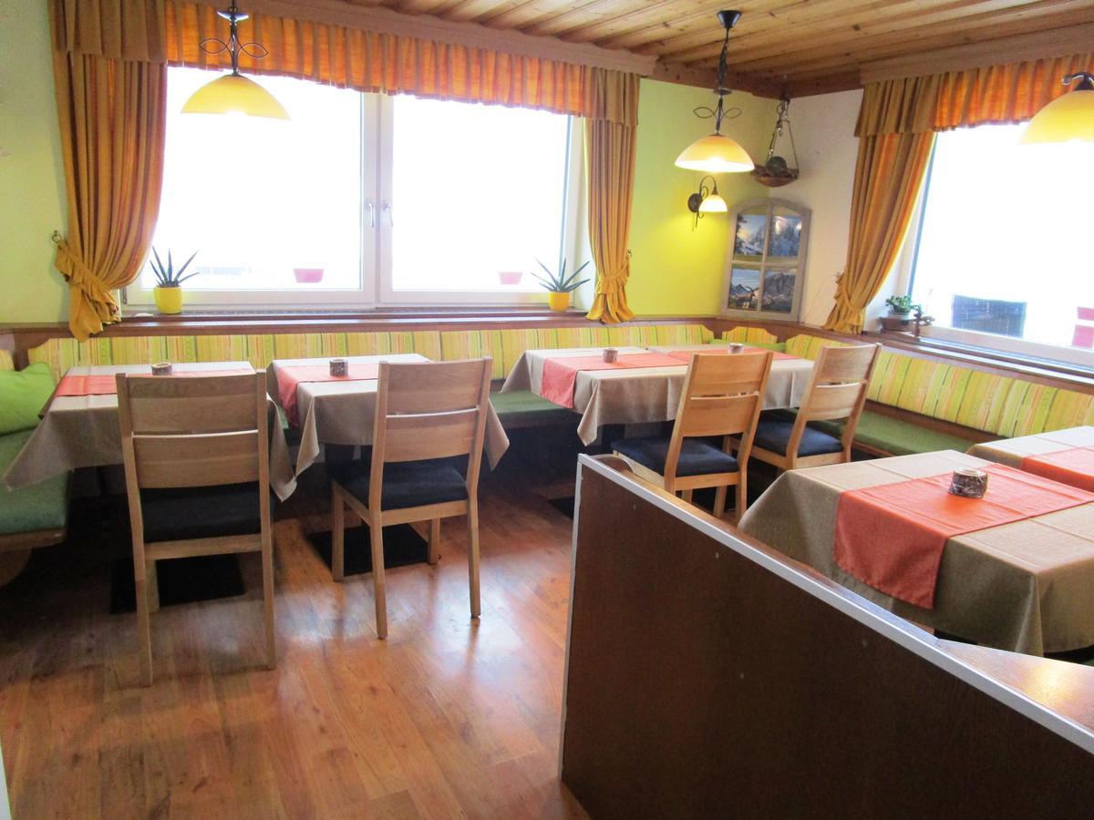 Hotel Pension Echo Lech am Arlberg Rum bild